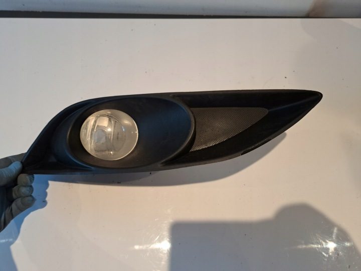 Toyota Auris I решетка заглушка бампера левая передняя + противотуманная фара 81481-02040, фото 1