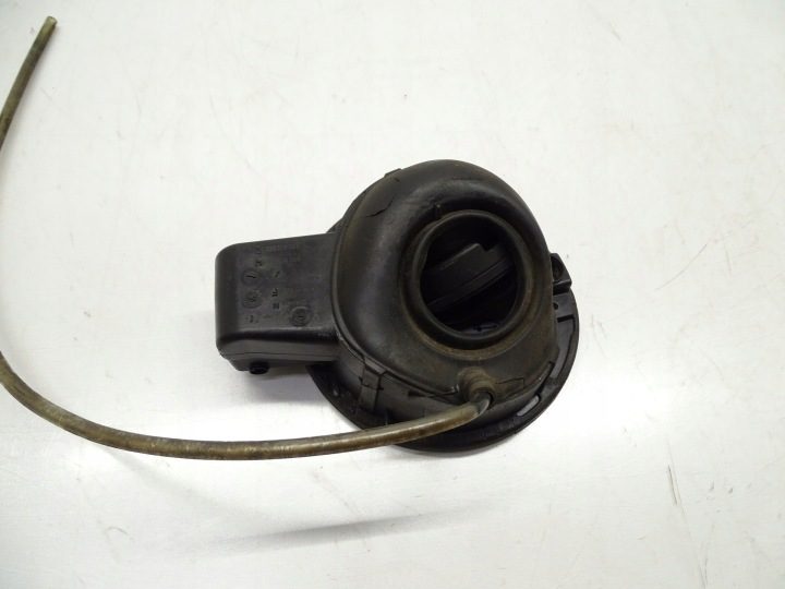 ЛЮЧОК + ОСНОВАНИЕ ГОРЛОВИНЫ БЕНЗОБАКА VW POLO 6R 6R0809857M, фото 2