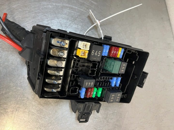 Корпус блок предохранителей VW Golf VII 7 5Q0907361G, фото 3