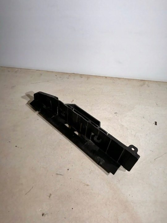 Крепление аккумулятора основание Audi A4 B6/B7 8E0 805 213 B, фото 1