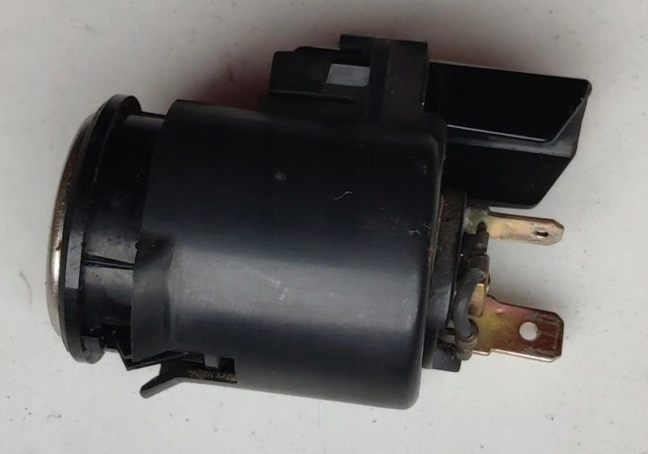 Гнездо прикуривателя TOYOTA YARIS I 1999-2006 г., фото 1
