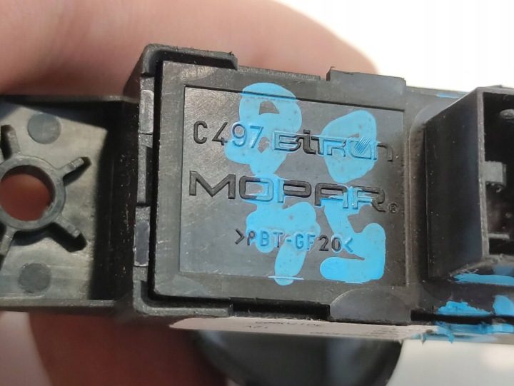 Fiat 500 кнопка стеклоподъемника 07356294040, фото 10