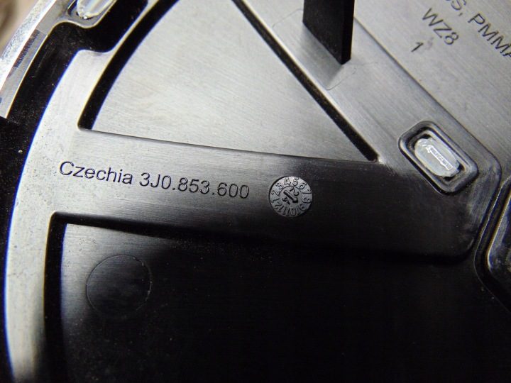 PASSAT B9 ЭМБЛЕМА ЗНАЧОК ПОД KAMERĘ ПЕРЕДНИЙ 3J0853600, фото 9