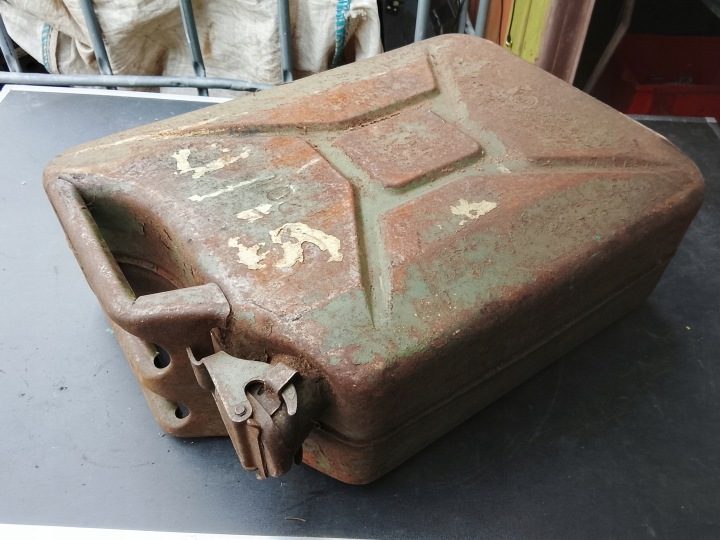 Канистра металлическая 20L GEKO стальная на топливо G03232, фото 6