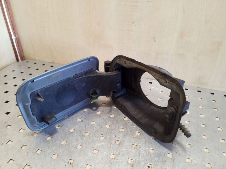 Лючок горловины бензобака BMW E60 E61 7183712, фото 3