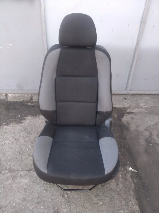 Сиденье водителя Peugeot 207 3D, фото 1