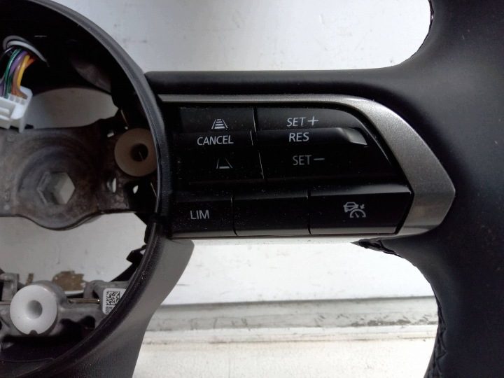 2025 MAZDA CX-30 2.0 Руль Кожаный Мультифункциональный Кожа OE, фото 6