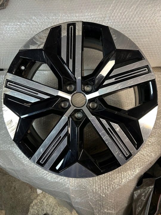 Литой диск Renault OE Megane E-TECH См. фото x 20" 3X8, фото 1