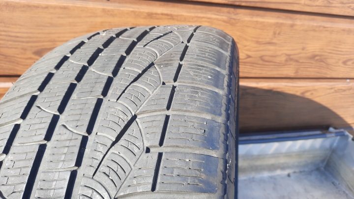 Шина зимняя Pirelli Winter 240 SottoZero Serie II 275/35R19 100 В сцепление на снегу (3PMSF), Run Flat, усилитель (XL), фото 4