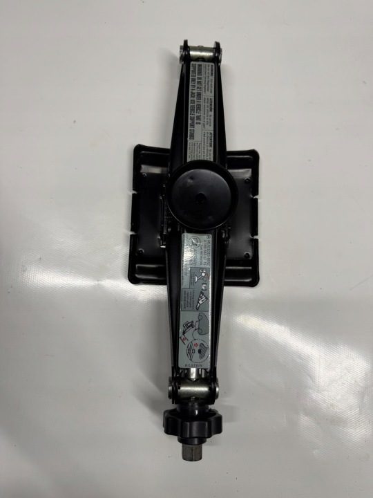 ДОМКРАТ MERCEDES W169 A1685830715, фото 1