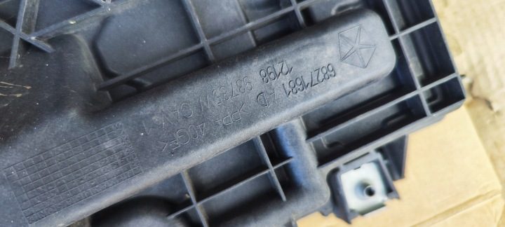 Площадка аккумулятора Chrysler Pacifica 2020 68271681AD, фото 3