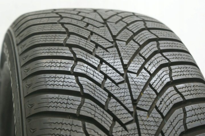 Шина зимняя Kumho WINTERCRAFT WP52+ 225/55R17 101V XL, фото 2