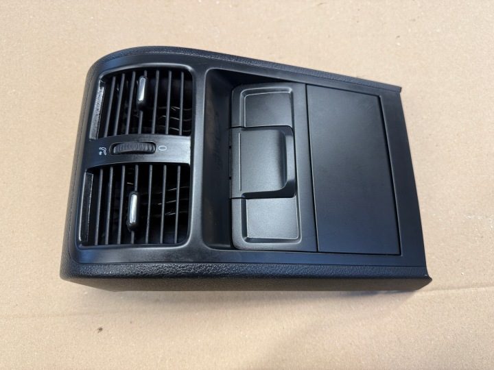 VW PASSAT B6 ДЕФЛЕКТОР ОБДУВА ЗАДНИЙ СРЕДНИЙ 230V 3C0864298CB 3C0907155C, фото 1
