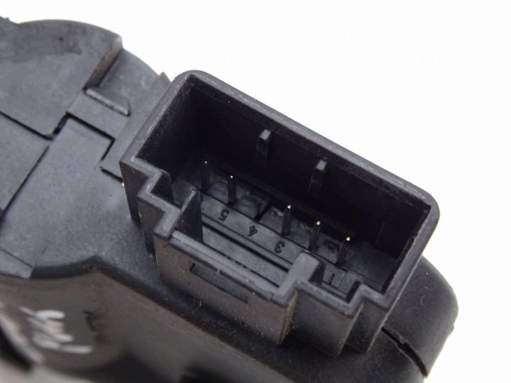МОТОРЧИК ВЕНТИЛЯТОРА ПЕЧКИ VW GOLF V PLUS 3C0907511A / 0132801362 NR840, фото 4