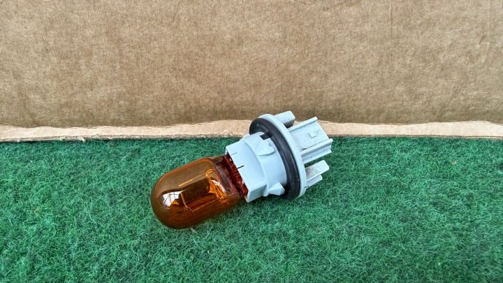 Лампочка поворотника патрон фары Honda Civic IX AMBER159 R275JR, фото 1