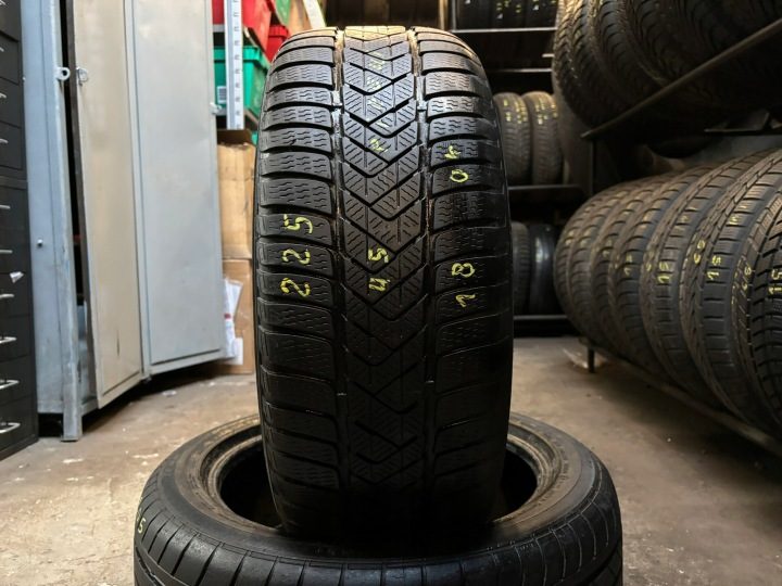 Шина зимняя Pirelli Winter SottoZero 3 225/45R18 95 H сцепление на снегу (3PMSF), защита диска, Run Flat, усилитель (XL) * - BMW, фото 2