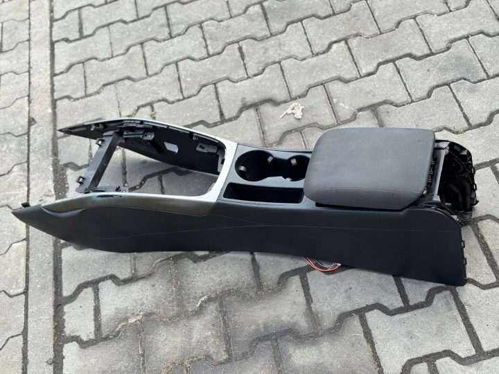 ЦЕНТРАЛЬНЫЙ ТОННЕЛЬ КОНСОЛЬ БАРДАЧОК AUDI A4 B8 A5 8T 8K0864981D, фото 3