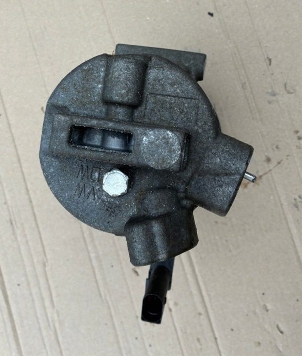 КОМПРЕССОР КОНДИЦИОНЕРА VW UP 1S 1S0 1.0MPI 1S0820803A, фото 3
