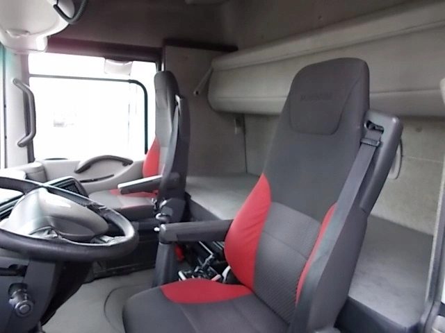 RENAULT MAGNUM 460 DXI РЕСТАЙЛИНГ VEGA КАБИНА МЕХАНИКА, фото 4