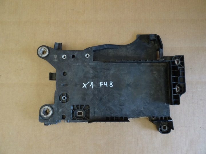 BMW X1 F48 кожух аккумулятора 7419826, фото 1