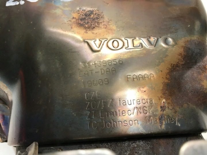 Volvo XC40 2019 2020 2.0 бензин T5 катализатор фильтр DPF 31439856, фото 7