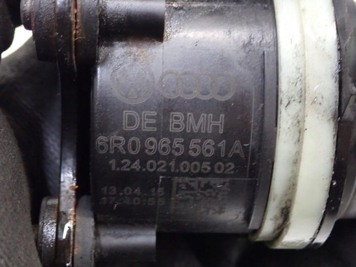 Дополнительная помпа 6R0965561A Skoda Rapid Seat Toledo IV 1.6 TDI CAY 15 г., фото 4