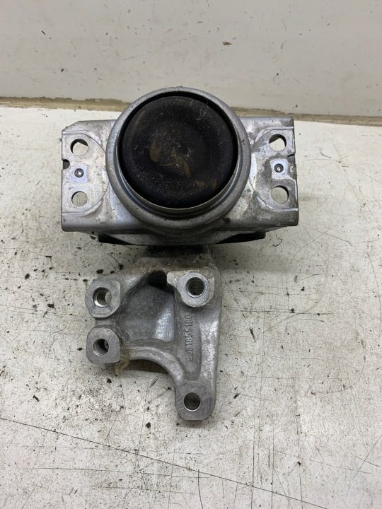 Подушка двигателя 9681855180 Peugeot 5008, фото 2