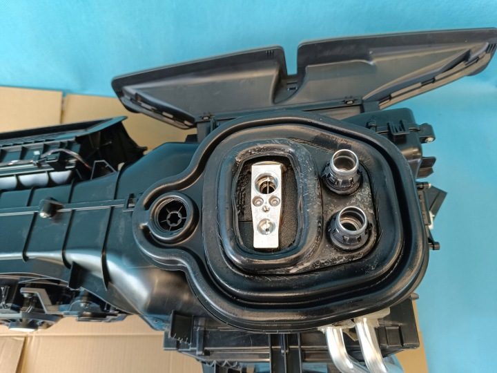VW PASSAT B8 VARIANT 1.5 TSI 110 кВт 2024 г. КОМБАЙН ОТОПИТЕЛЬ 5WB816001, фото 12