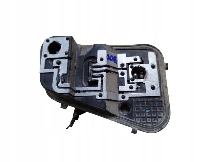 Контакты заднего фонаря VW TOUAREG (7LA, 7L6, 7L7) 7L6945257 2.5L дизель 128 кВт, фото 1