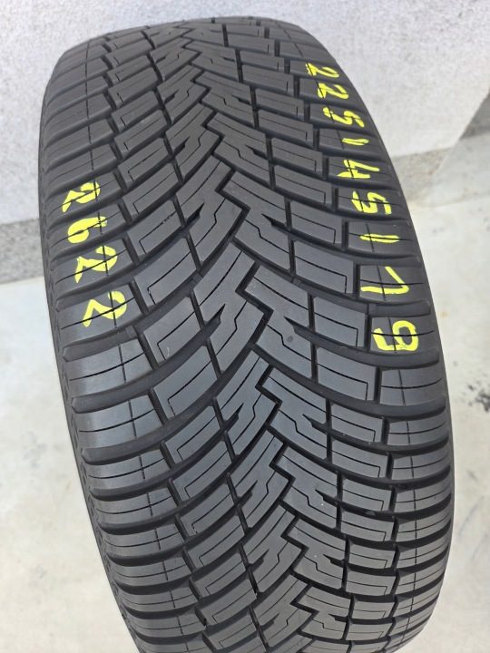 Шина всесезонная Pirelli Cinturato All Season SF2 225/45R19 96 Вт VOL - Volvo, фото 2