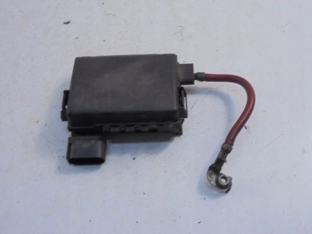 VW GOLF IV 4 BORA БЛОК ПРЕДОХРАНИТЕЛЕЙ НА АККУМУЛЯТОР 1J0937550AF, фото 1