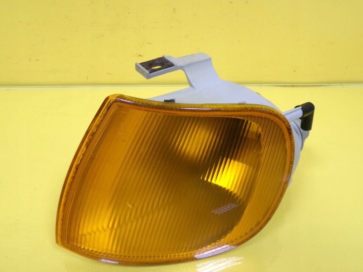 ПОВОРОТНИК ЛЕВЫЙ ПЕРЕДНИЙ VOLKSWAGEN POLO III 6N0953049B NR218, фото 2