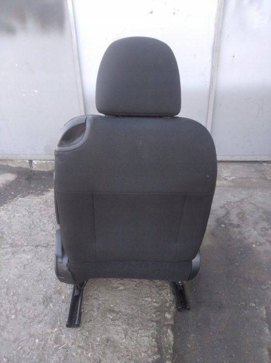 Сиденье водителя Peugeot 207 3D, фото 7