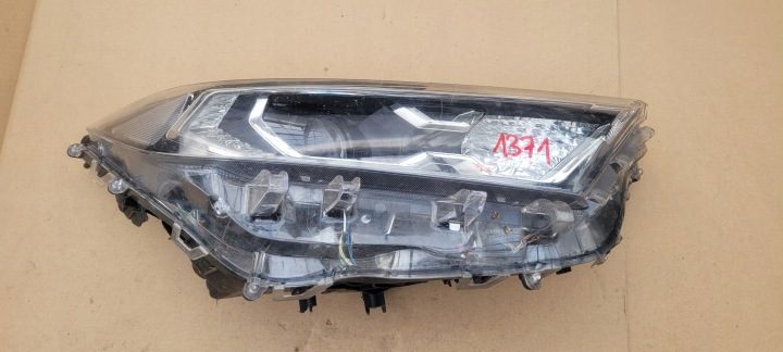 ФАРА ПРАВАЯ TOYOTA RAV4 V FULL LED / 1371, фото 1