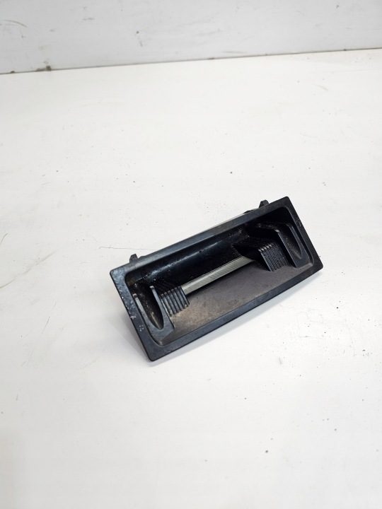 ВКЛАДЫШ ПЕПЕЛЬНИЦЫ БАРДАЧОК ПЕРЕДНИЙ AUDI Q7 4L 4L0857989, фото 2