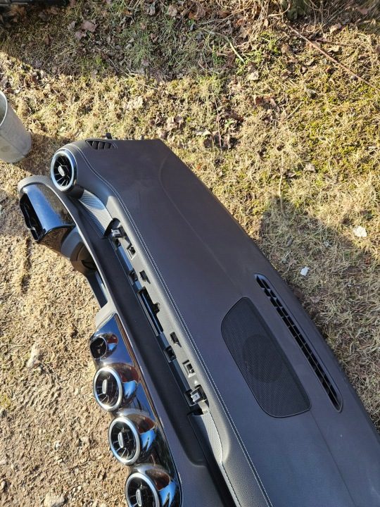 ОРИГИНАЛЬНАЯ КОНСОЛЬ ТОРПЕДО MERCEDES W118 AMG W177 CLA A белое строчка, фото 4