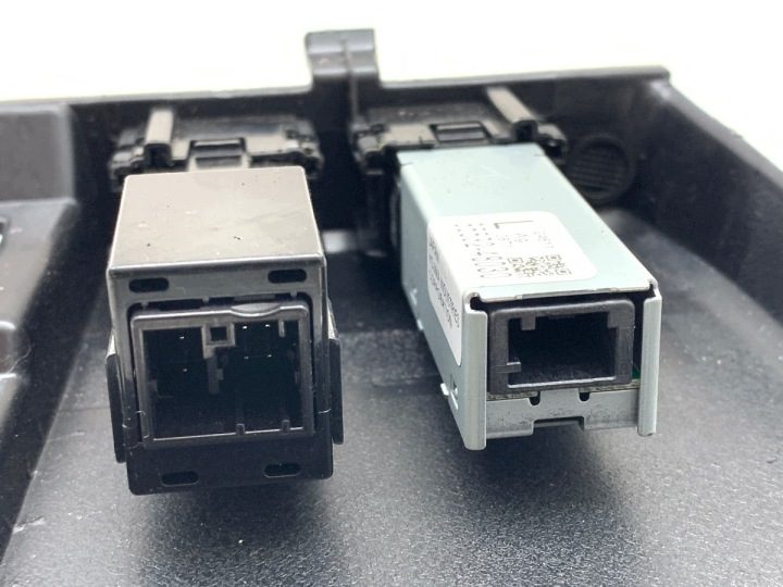 РАЗЪЕМ USB TOYOTA YARIS IV 85532-48030 РАЗЪЕМ ЗАРЯДКИ, MULTIMEDIALNE, фото 3