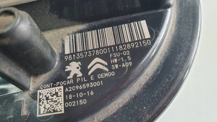 Peugeot 2008 I 18 г. Рестайлинг 1.2 THP HN05 Топливный насос 9813573780, фото 5