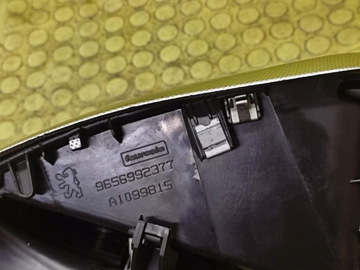 PEUGEOT 207 РЕШЕТКИ ОБДУВА СРЕДНИЕ ДИСПЛЕЙ 9656992377, фото 12