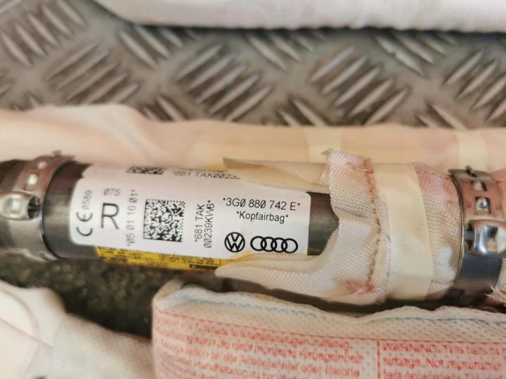 VW Passat B8 шторка Airbag левый правый оригинал 3G0880741E 3G0880742E универсал, фото 2
