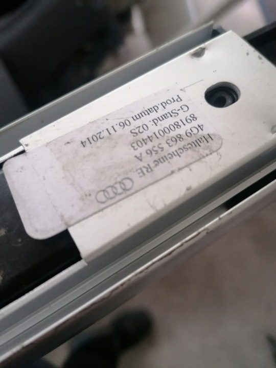 НАПРАВЛЯЮЩИЕ КРЕПЕЖНЫЕ БАГАЖНИКА 4G9863555A, 4G9863556A AUDI A6 C7, фото 3