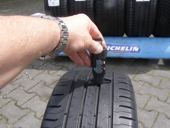 Шина летняя Continental ContiEcoContact 5 205/45R16 83 H, фото 6
