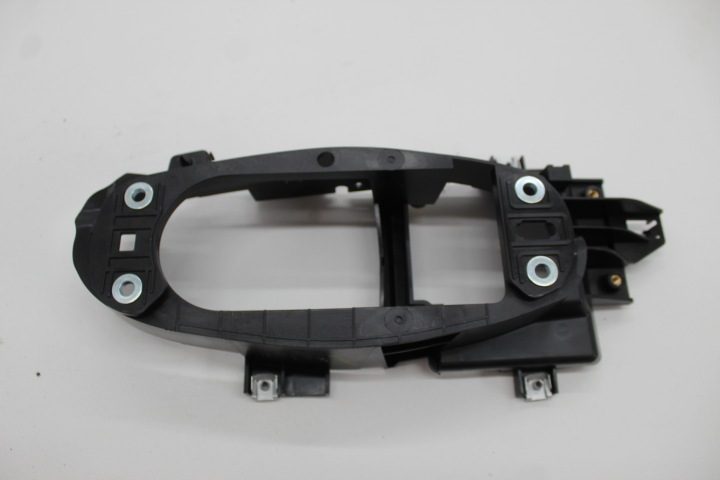 AUDI A4 B9 КРОНШТЕЙН ТОННЕЛЯ 8W1863531A, фото 1