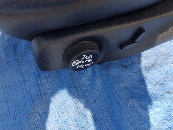 КОЖА MERCEDES W204 УНИВЕРСАЛ СИДЕНЬЯ ПЕРЕДНИЕ ЛЕВЫЕ ВОДИТЕЛЯ ПРАВЫЕ ПАССАЖИРА КОМПЛЕКТ, фото 11