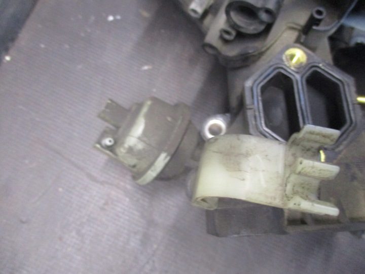 ВПУСКНОЙ КОЛЛЕКТОР MAZDA 5 05-10r 1.8B, фото 6