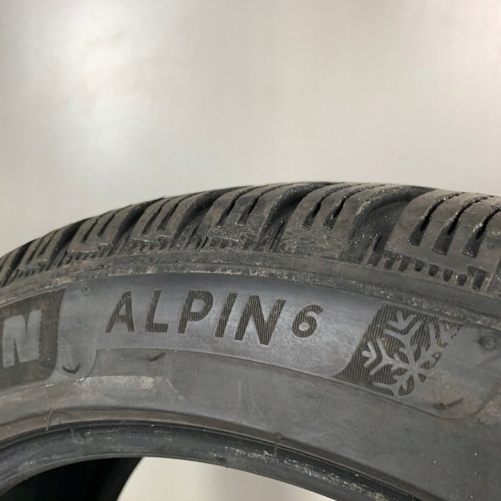 Шина зимняя Michelin Alpin 6 225/45R17 94 H сцепление на снегу (3PMSF), защита диска, усилитель (XL), фото 6