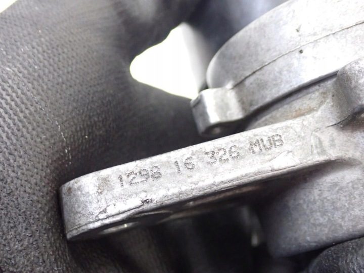 НАТЯЖИТЕЛЬ РОЛИК РЕМНЯ 04L903315A TOLEDO IV SKODA RAPID 1.6 TDI CXM 17 г., фото 5