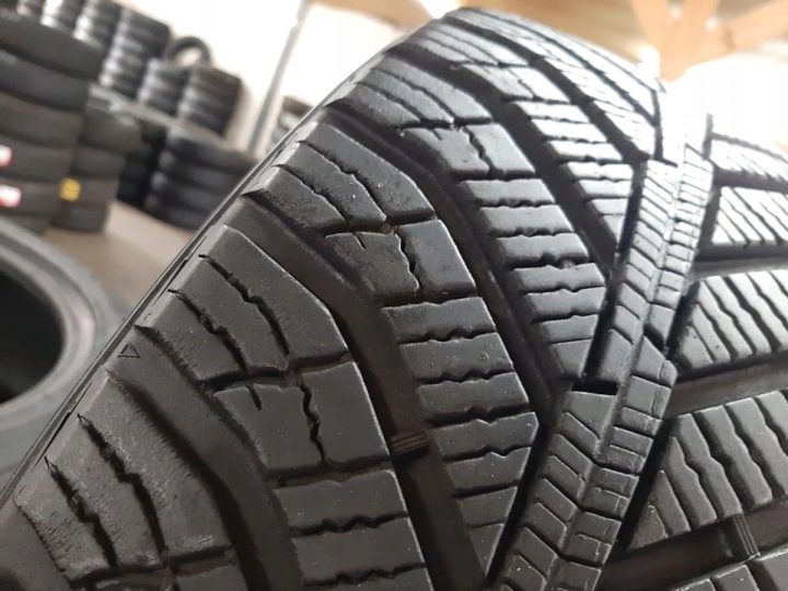 2× Шина всесезонная Kumho Solus HA31 225/45R18 95 В усилитель (XL), фото 7