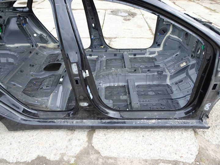 Порог ПРАВЫЙ Kia CEED III K1 18-25 г. ХЭТЧБЕК, фото 1