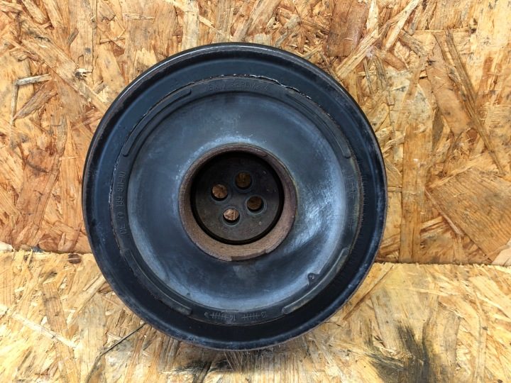 BMW F01 F07 F30 F10 F15 F25 3.0D N57 шкив гаситель колебаний 8515002, фото 1